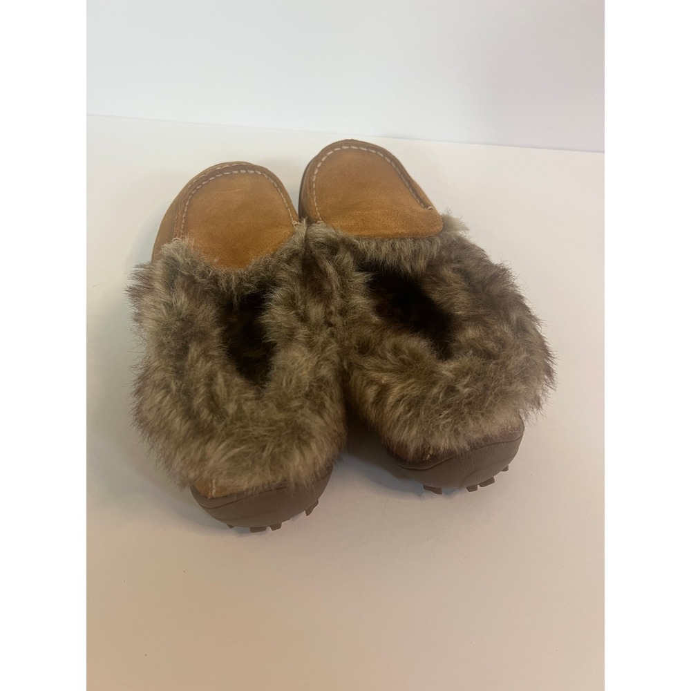 Columbia Women’s Brown Faux Fur Lined Suede Slippers - Picture 2 of 5